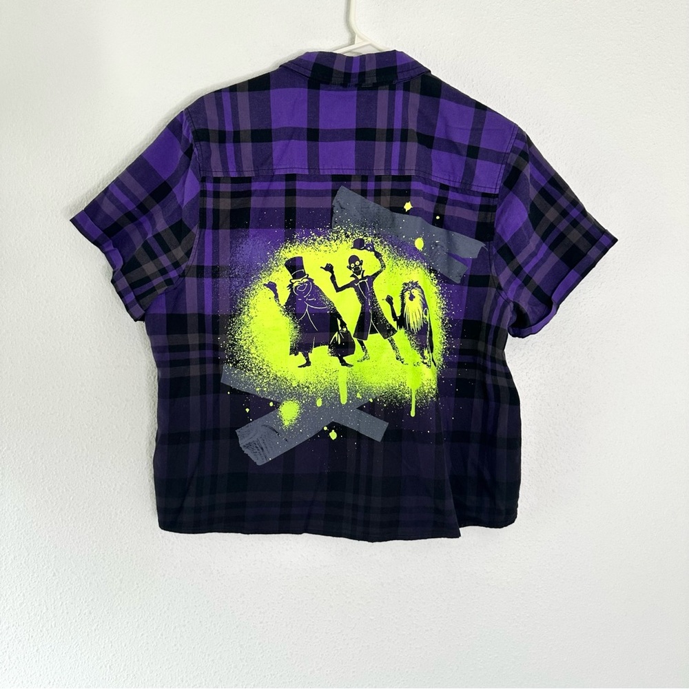 Disney Parks x Her Universe Haunted Mansion Plaid Shirt M?